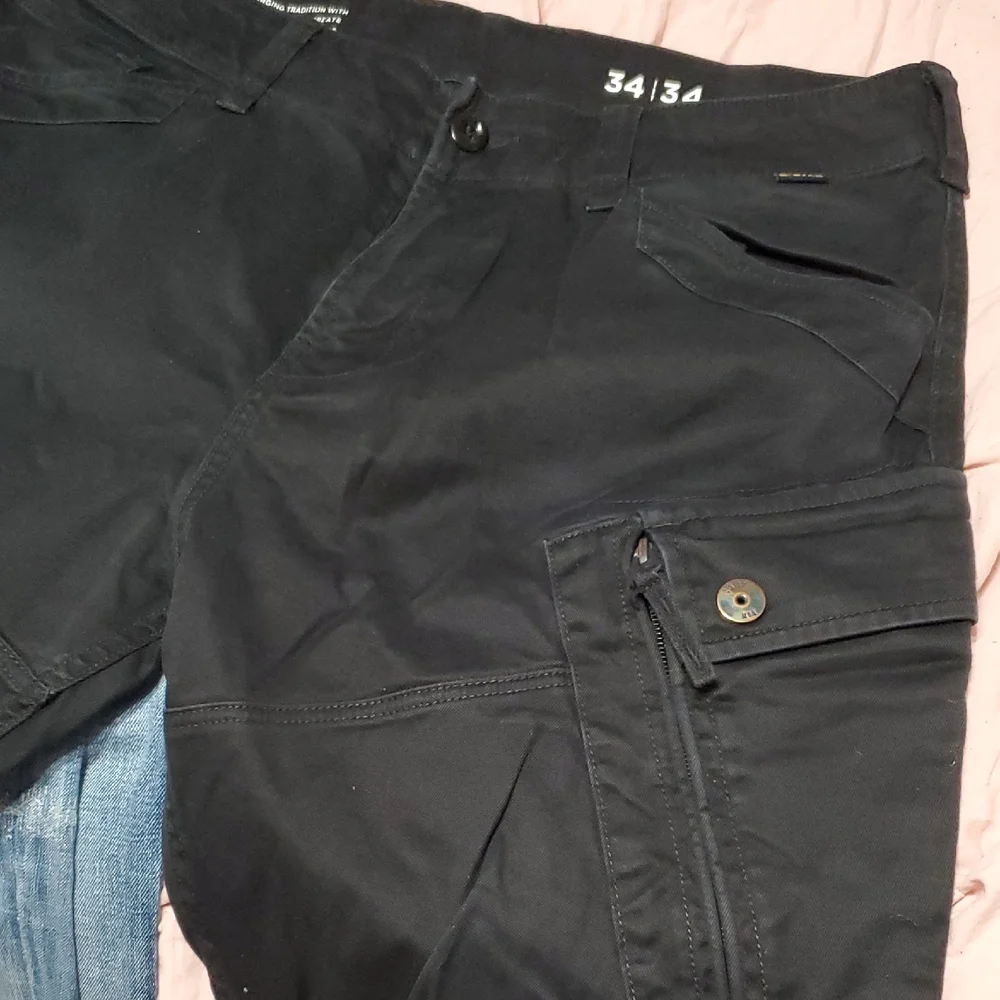 G-Star Dark Cargo Pants for Men - Picture 3 of 11
